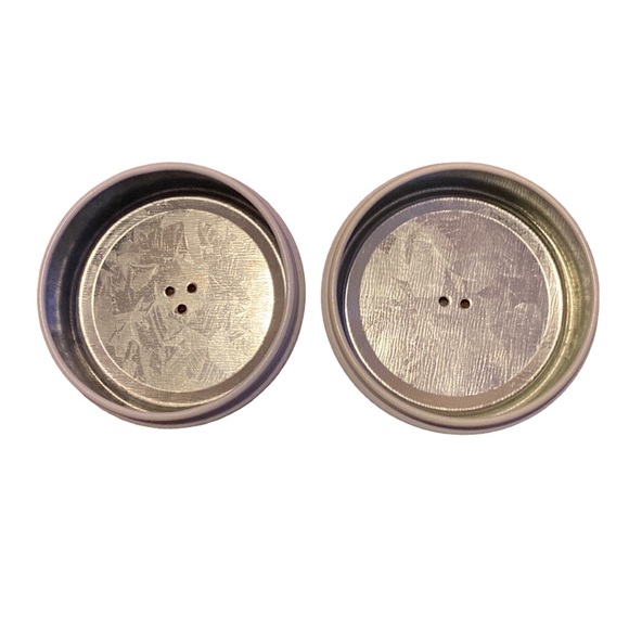 Coca Cola Salt and Pepper Shaker Set Collectable Memorabilia Tin Cans - Picture 6 of 8